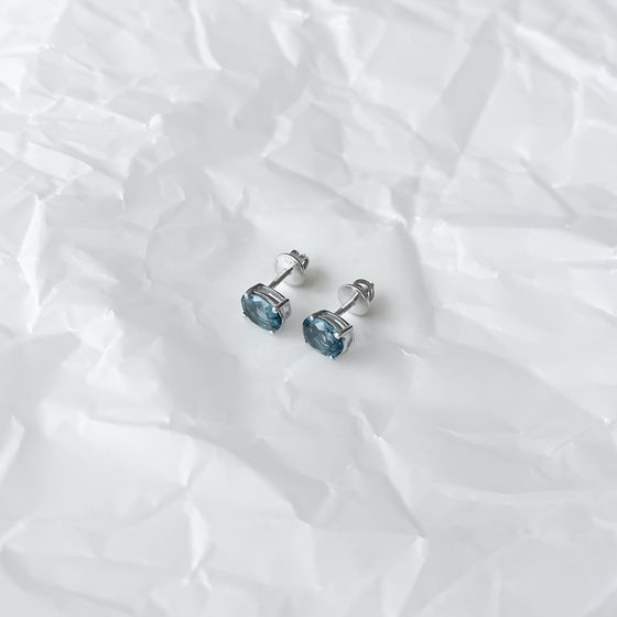Серебряные серьги с топазом Лондон Блю 1.68ct