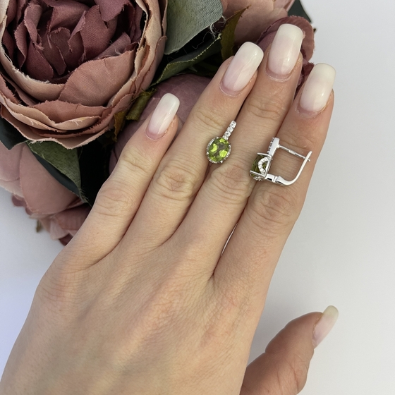 Серебряные серьги с султанитом 4.275ct