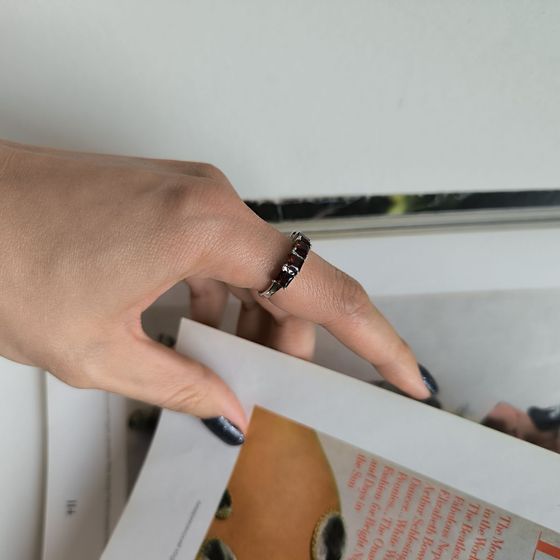 Серебряное кольцо с гранатом 2.617ct