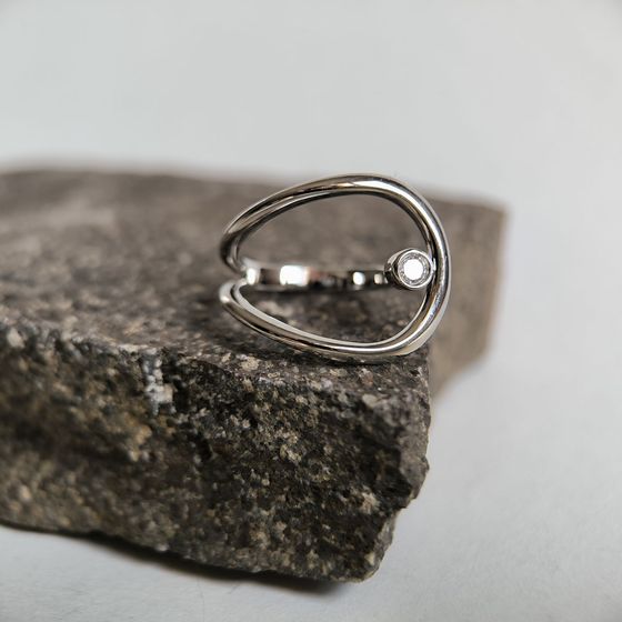 Серебряное кольцо с фианитами