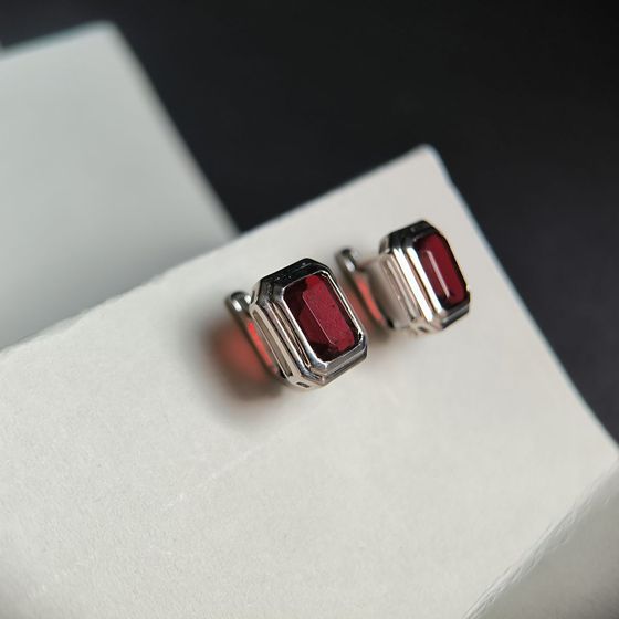 Серебряные серьги с гранатом 5.48ct