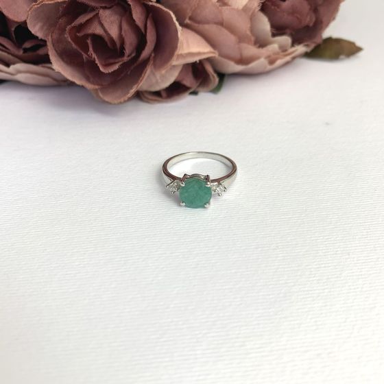 Серебряное кольцо с изумрудом 2.074ct