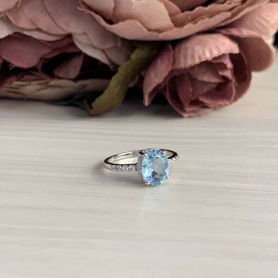 Серебряное кольцо с топазом 2.695ct