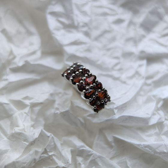 Серебряное кольцо с гранатом 3.258ct
