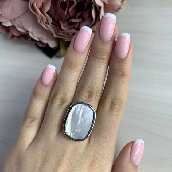 Серебряное кольцо с перламутром 5.781ct