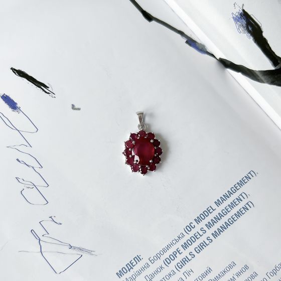 Серебряная подвеска с рубином 5.038ct