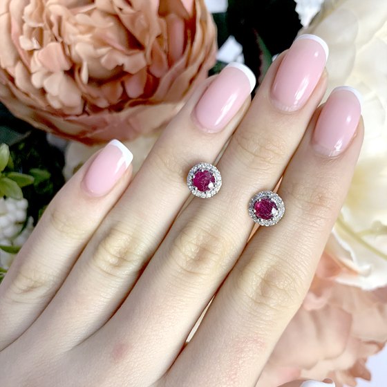 Серебряные серьги с рубином 1.733ct