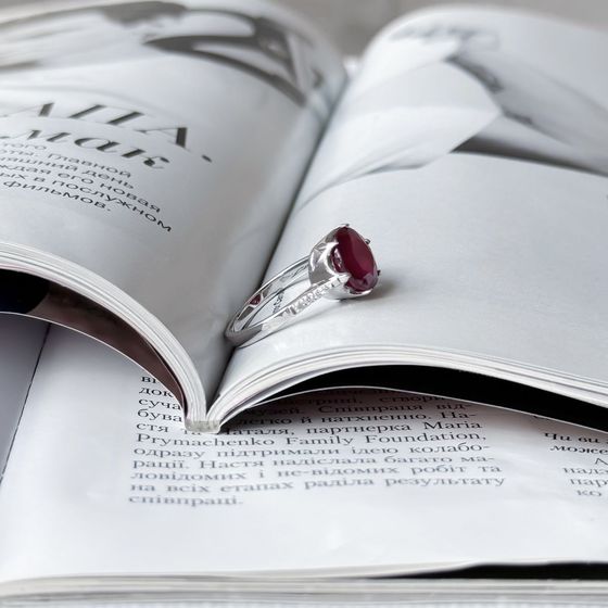 Серебряное кольцо с рубином 5.322ct