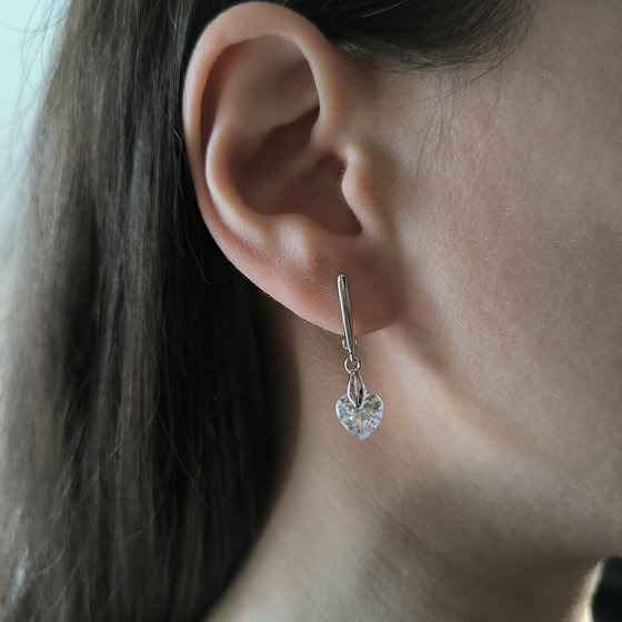 Серебряные серьги с фианитами