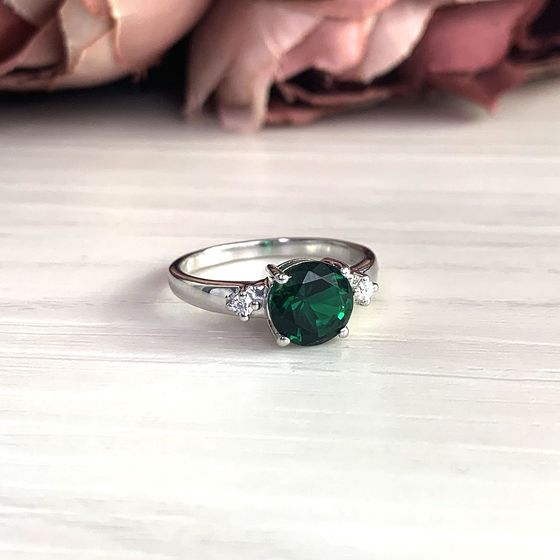Серебряное кольцо с изумрудом nano 1.699ct