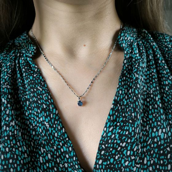 Серебряная подвеска с сапфиром 0.923ct, фианитами