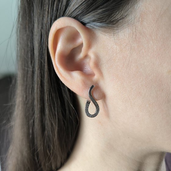 Серебряные серьги с фианитами