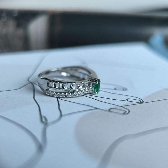 Серебряное кольцо с изумрудом nano 0.518ct