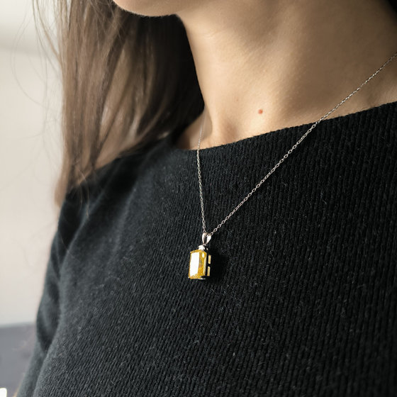 Серебряное колье с фианитами