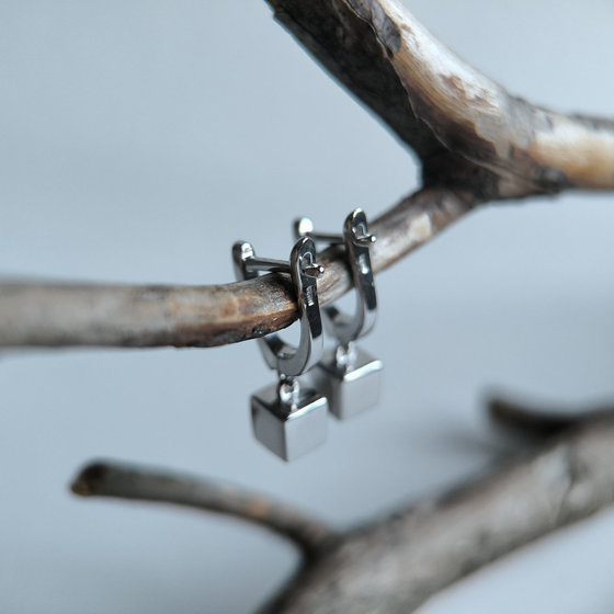 Серебряные серьги без камней