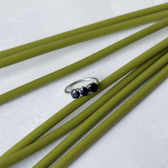 Серебряное кольцо с сапфиром 2.133ct