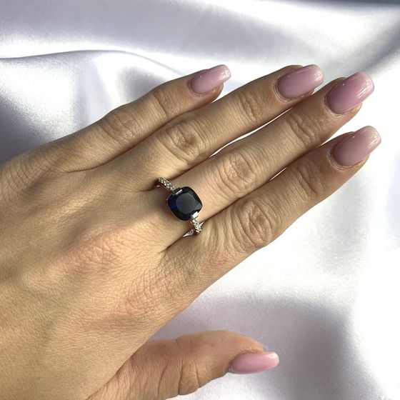 Серебряное кольцо с сапфиром nano 2.565ct