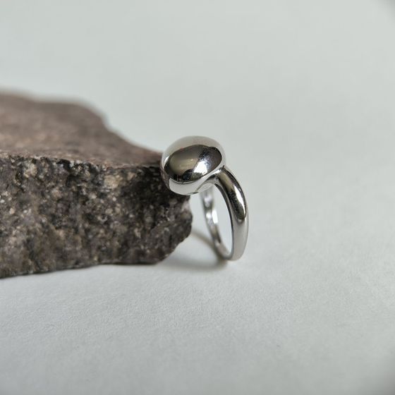 Серебряное кольцо без камней