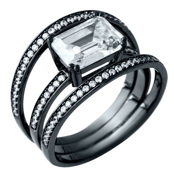 Серебряное кольцо с фианитами