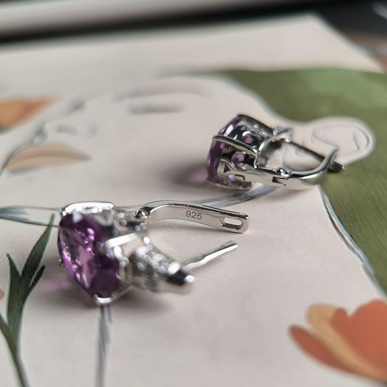 Серебряные серьги с александритом 11.793ct, фианитами