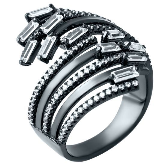 Серебряное кольцо с фианитами
