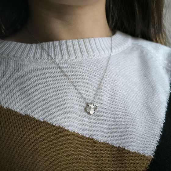 Серебряное колье без камней
