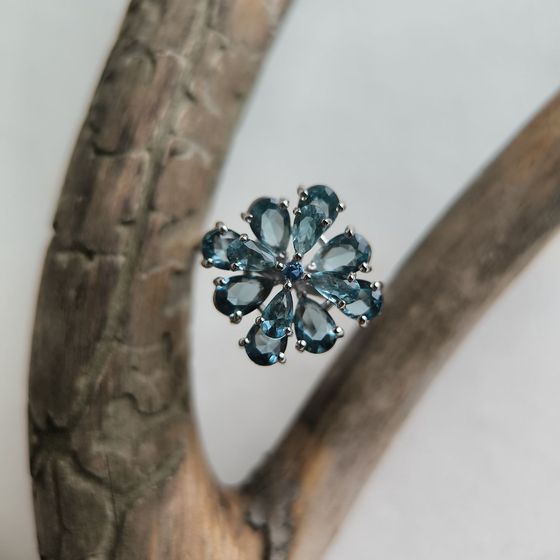 Серебряное кольцо с топазом Лондон Блю 3.038ct, топазом