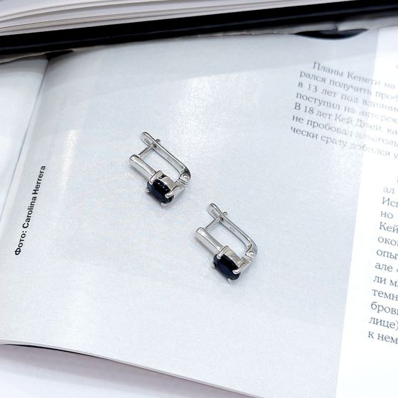 Серебряные серьги с сапфиром 2ct