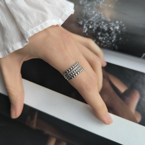 Серебряное кольцо с фианитами