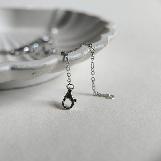 Серебряное колье с фианитами