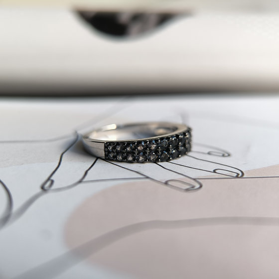 Серебряное кольцо с фианитами