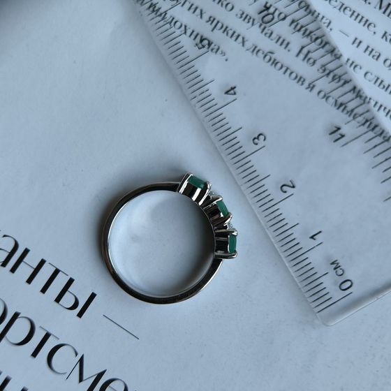 Серебряное кольцо с изумрудом 1.403ct