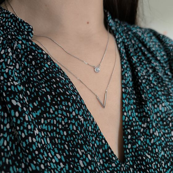 Серебряное колье с фианитами