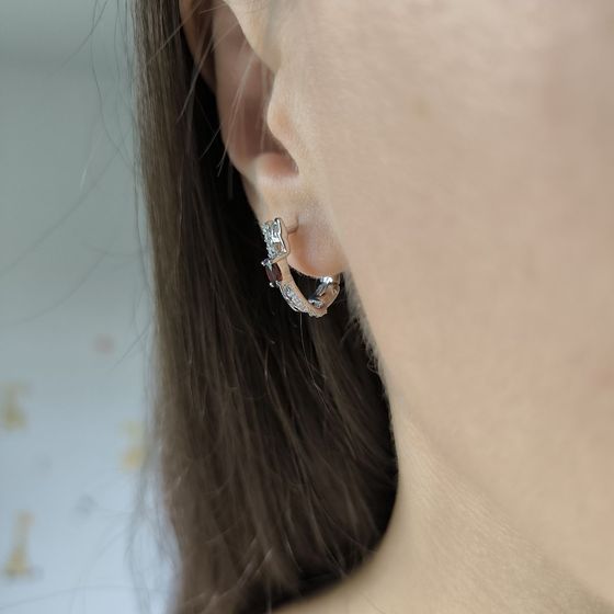 Серебряные серьги с гранатом 0.913ct, фианитами