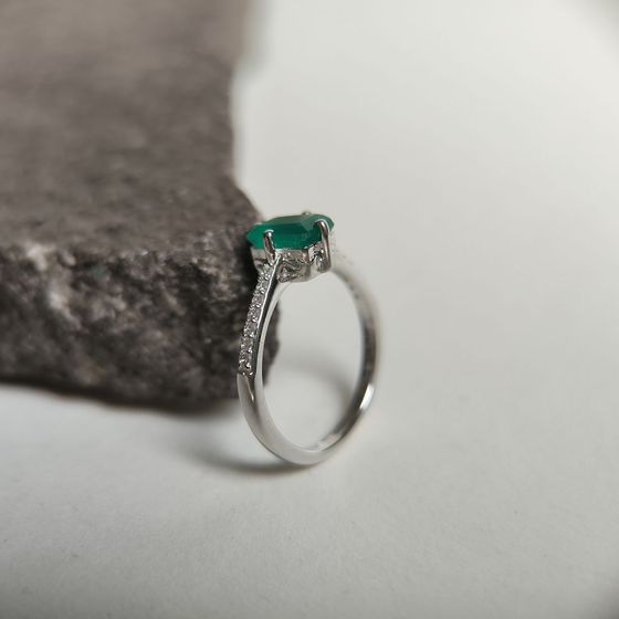 Серебряное кольцо с агатом 1.148ct, фианитами