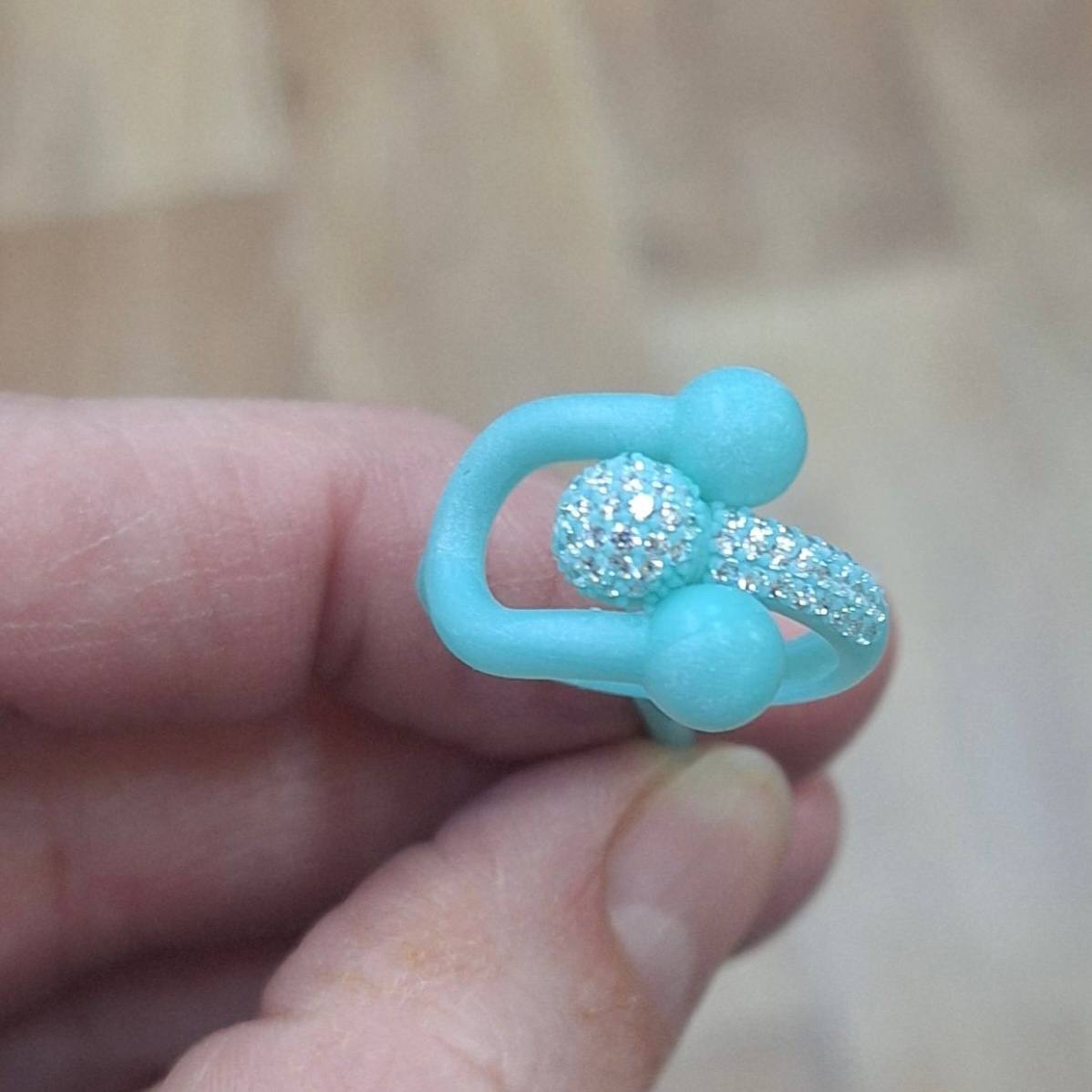 Серебряное кольцо с фианитами