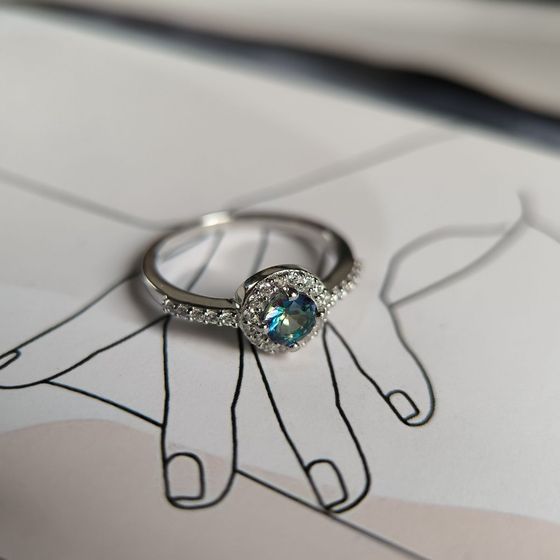 Серебряное кольцо с мистик топазом 0.757ct
