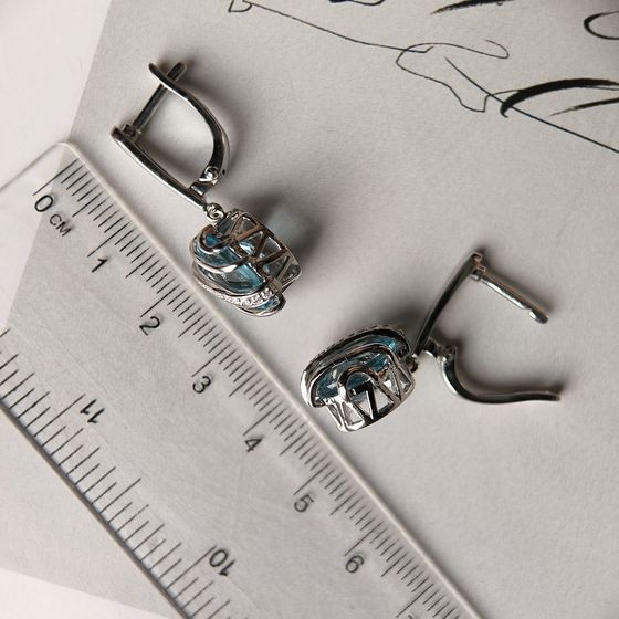 Серебряные серьги с топазом 11.96ct