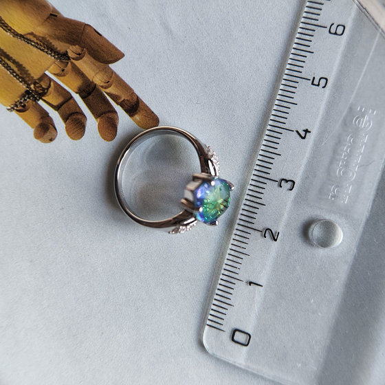 Серебряное кольцо с мистик топазом 3.492ct