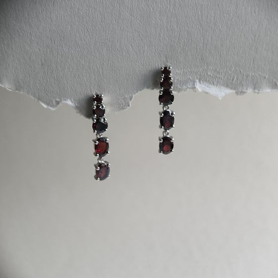 Серебряные серьги с гранатом 5.788ct
