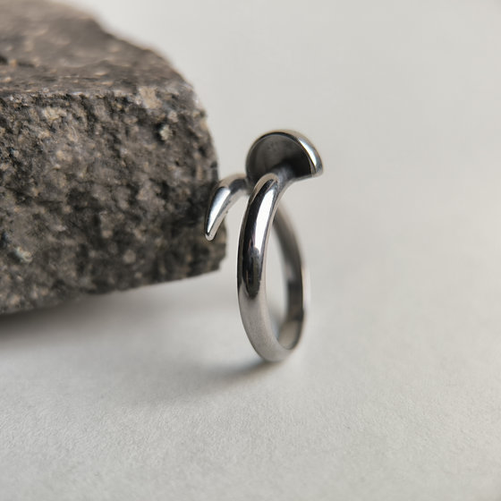 Серебряное кольцо без камней