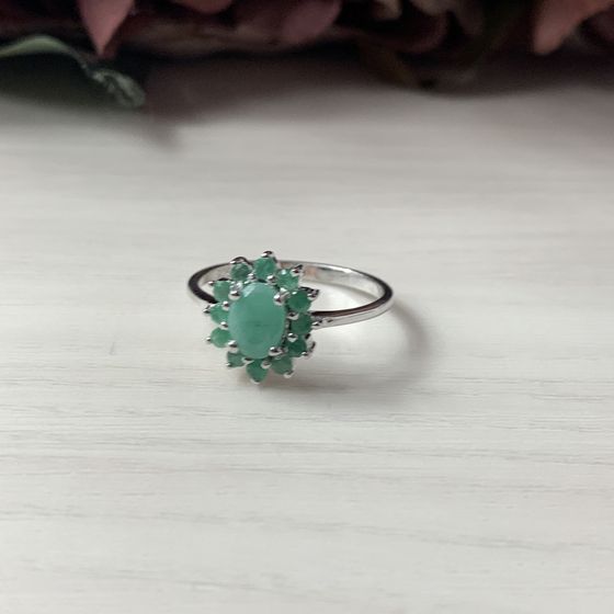 Серебряное кольцо с изумрудом 1.27ct