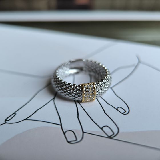 Серебряное кольцо с фианитами