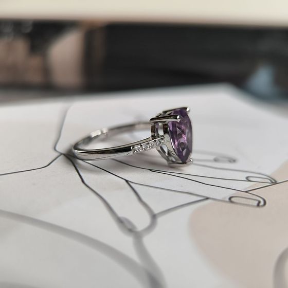 Серебряное кольцо с аметистом 1.887ct