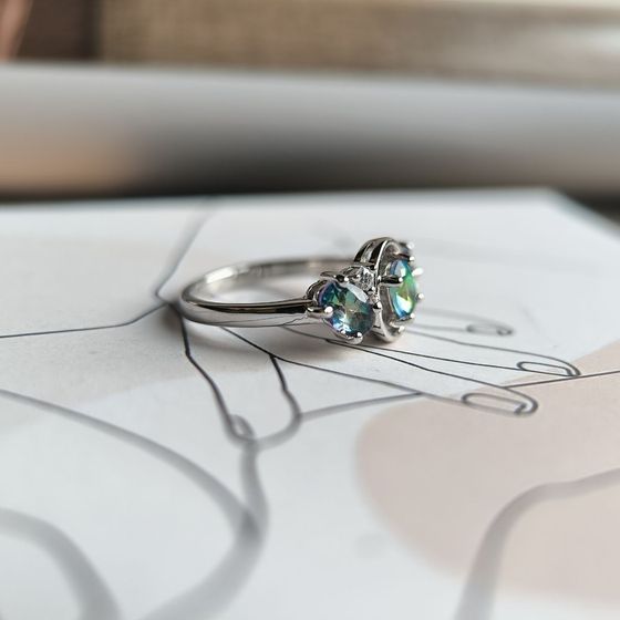 Серебряное кольцо с мистик топазом 1.075ct