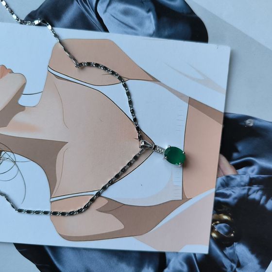 Серебряная подвеска с агатом