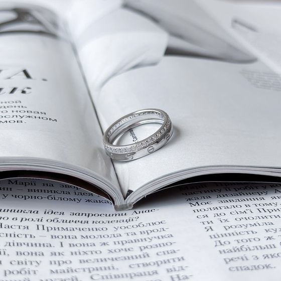 Серебряное кольцо с фианитами