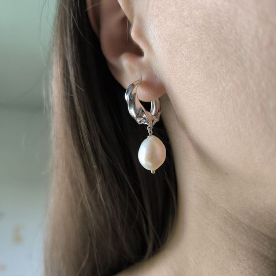 Серебряные серьги с жемчугом барочным