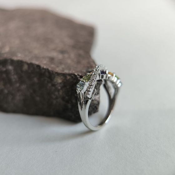 Серебряное кольцо с аметистом 1.117ct, цитрином, хризолітом, топазом
