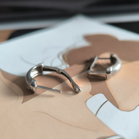 Серебряные серьги без камней